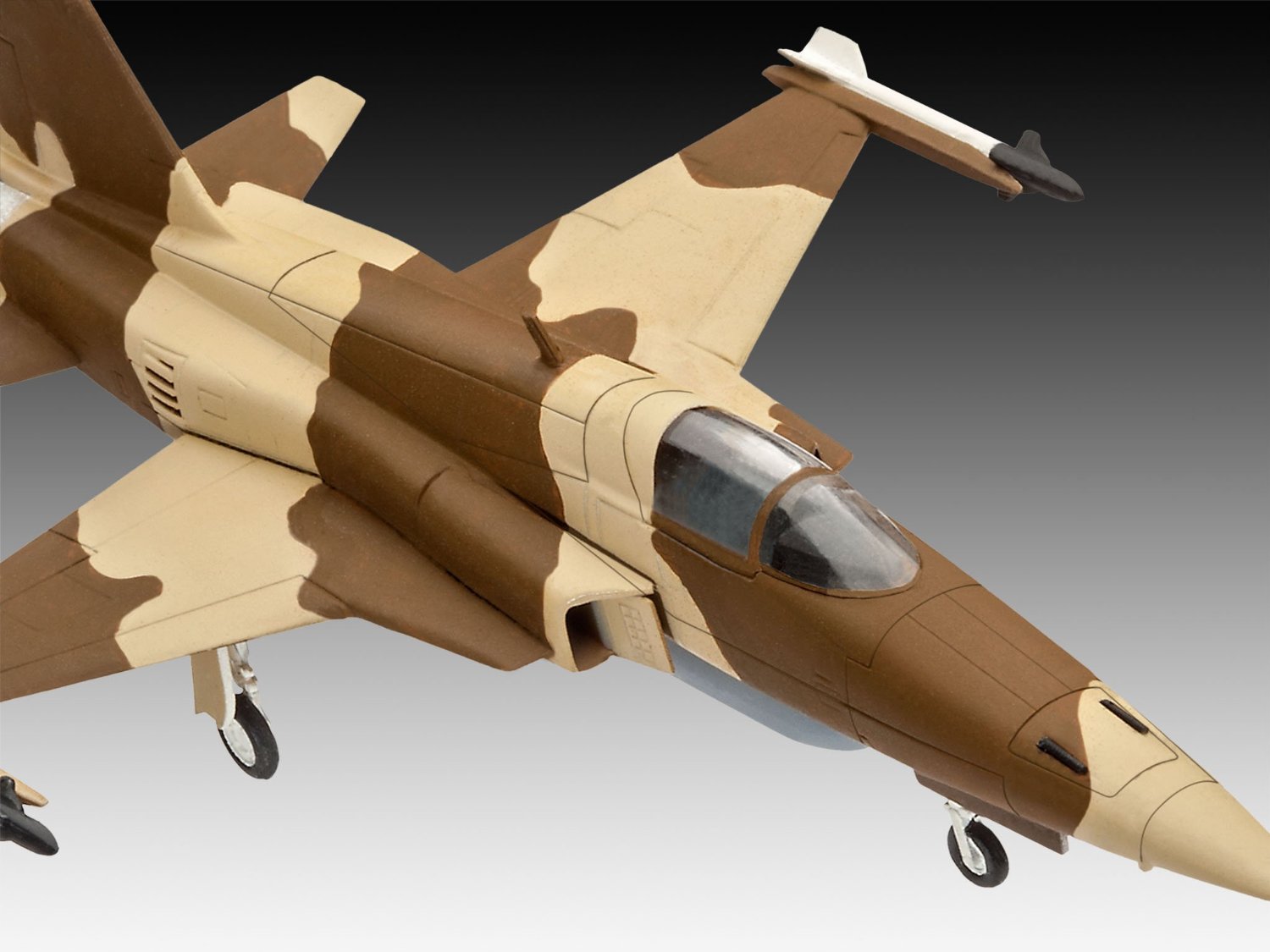 03947 Истребитель F-5E Tiger Revell